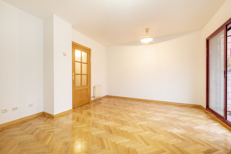 Local Floor Varnishing in Downey, CA