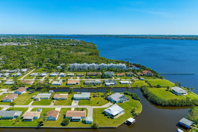 Local Floor Board Repair in Ellenton, FL