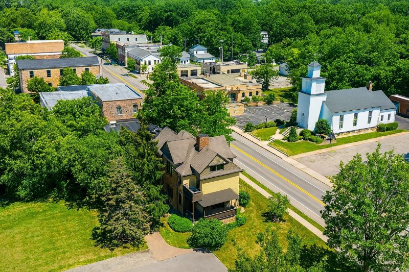 Local Floor Varnishing in Clarkston, MI