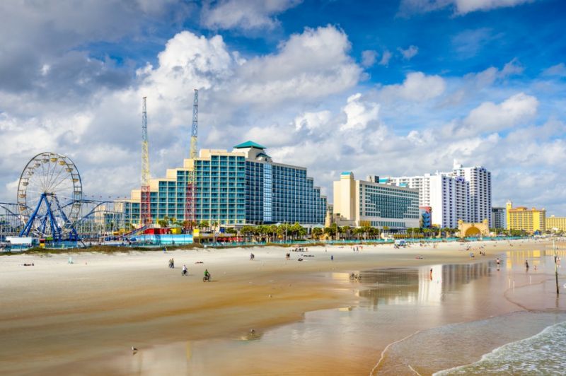 Local Hickory Floor Installation in Daytona Beach, FL