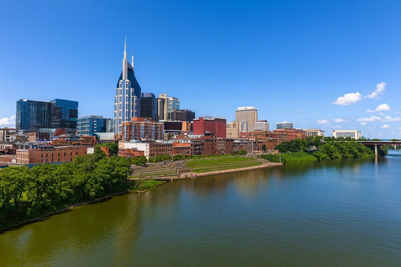 Local Pine Floor Installation in La Vergne, TN