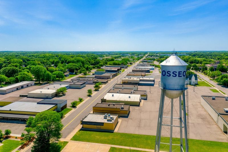 Local Pine Floor Installation in Osseo, MN