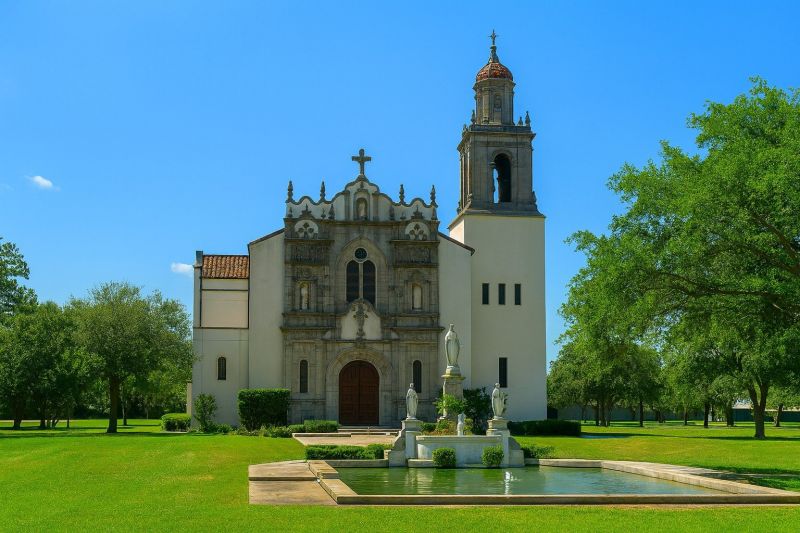 Local Tiger Wood Floor Installation in Marrero, LA