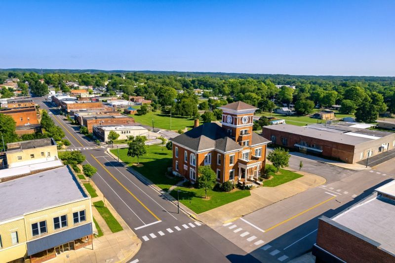 Local Tiger Wood Floor Installation in Madisonville, TN