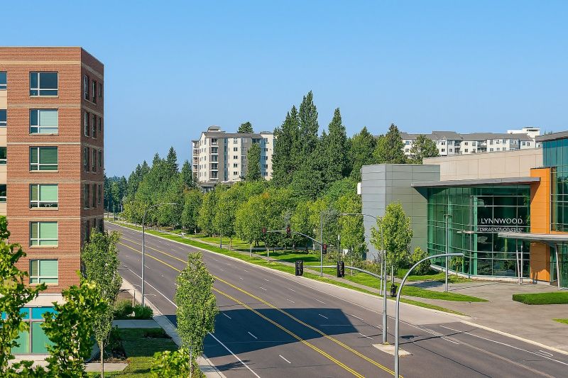 Local Wide Plank Floor Installation in Lynnwood, WA